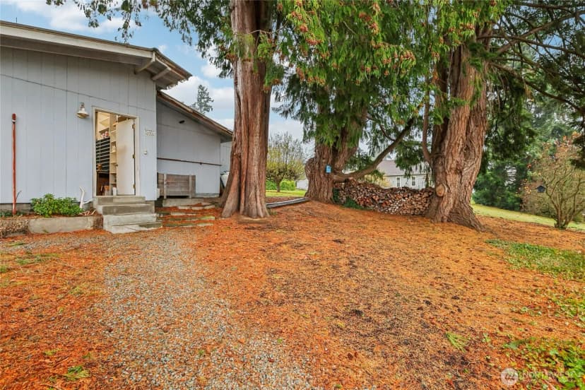 Property photo for 18815 Clarence Ave, Stanwood photo 34