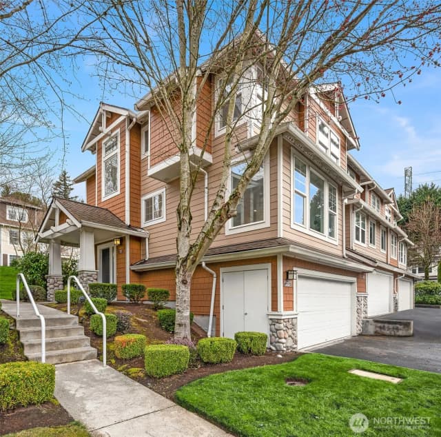 Property photo for 12226 Ne 24th Street #112, Bellevue