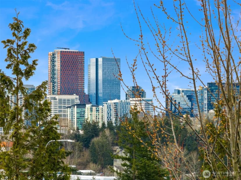 Property photo for 12226 Ne 24th Street #112, Bellevue photo 12