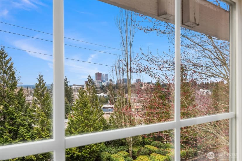 Property photo for 12226 Ne 24th Street #112, Bellevue photo 11