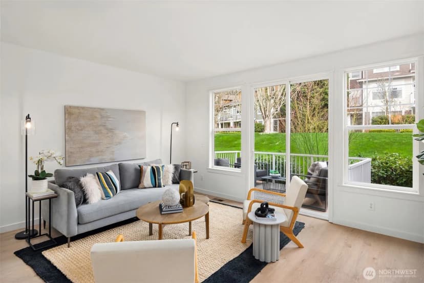 Property photo for 12226 Ne 24th Street #112, Bellevue photo 2