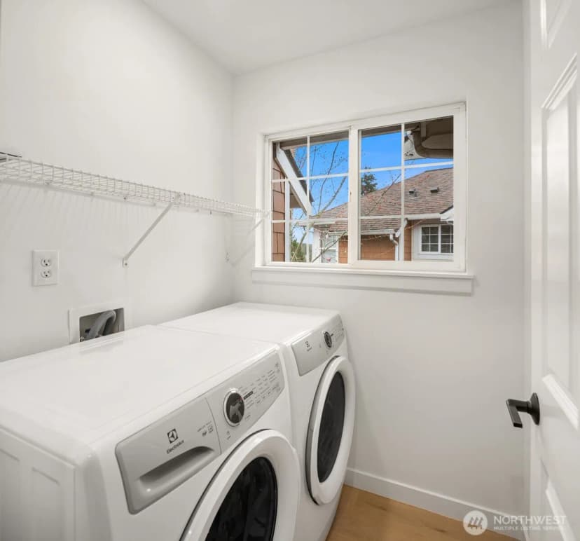 Property photo for 12226 Ne 24th Street #112, Bellevue photo 19