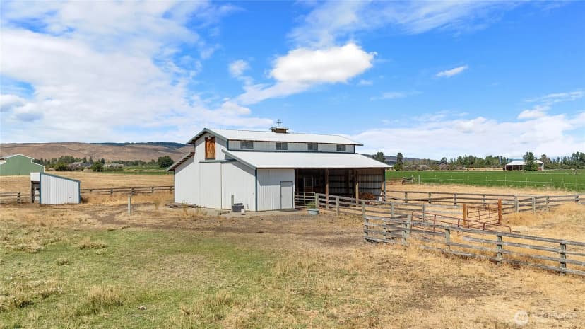 Property photo for 4131 Manastash Road, Ellensburg photo 40