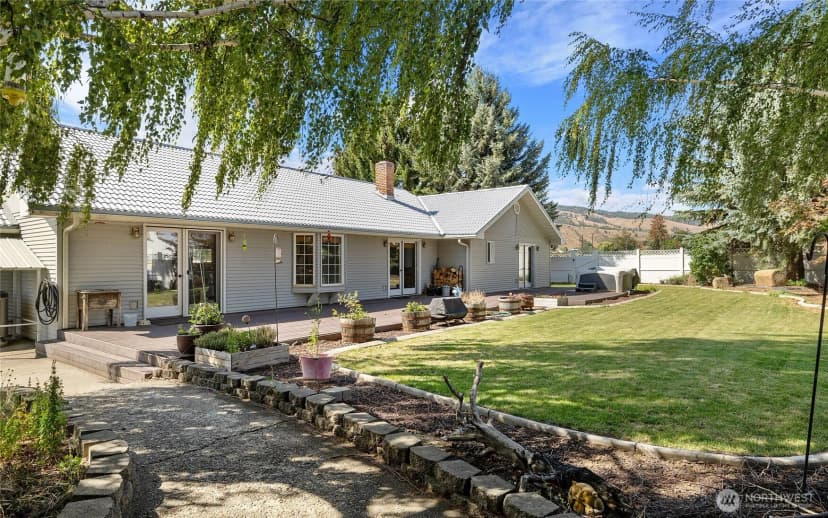 Property photo for 4131 Manastash Road, Ellensburg photo 24