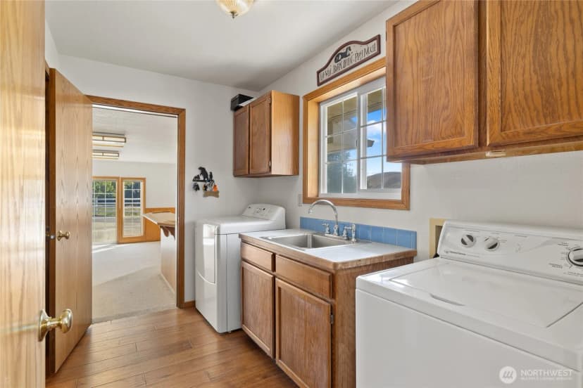 Property photo for 4131 Manastash Road, Ellensburg photo 13