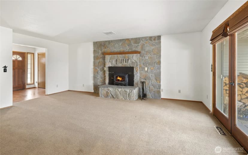 Property photo for 4131 Manastash Road, Ellensburg photo 8
