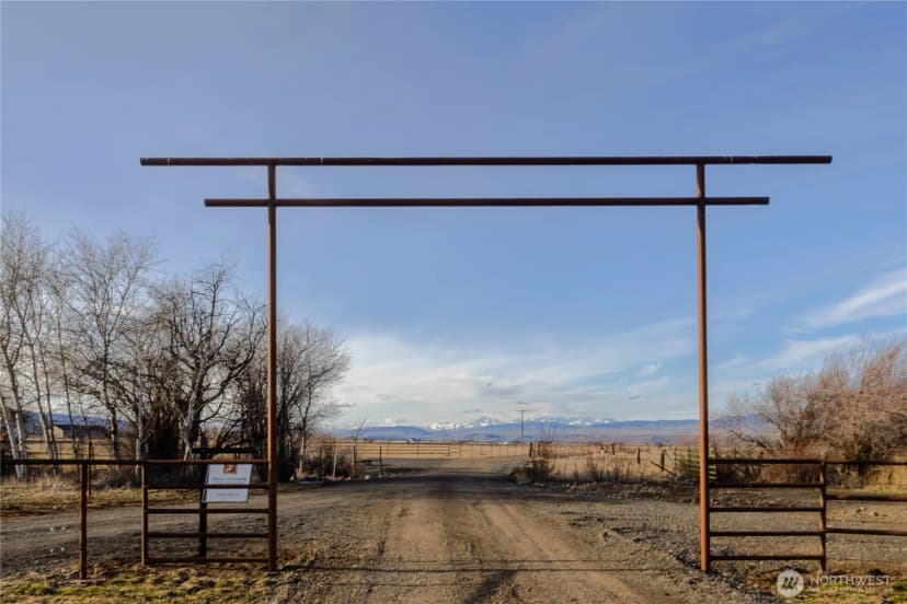 Property photo for 3644 Hanson Road, Ellensburg photo 3
