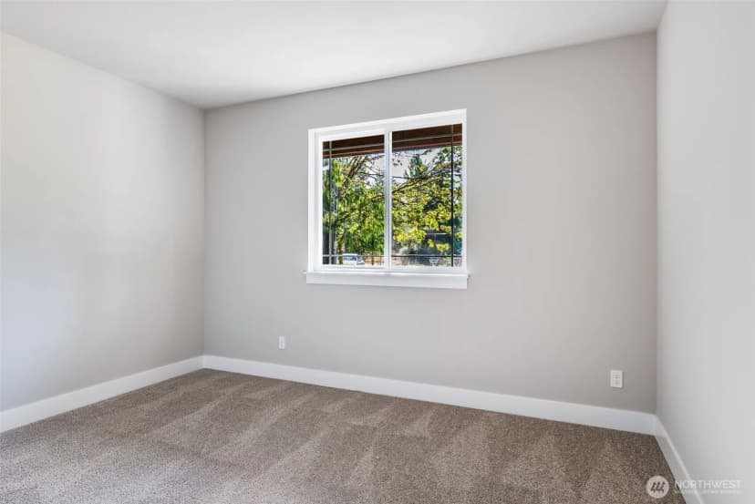 Property photo for 716 Tipsoo Loop S, Rainier photo 18