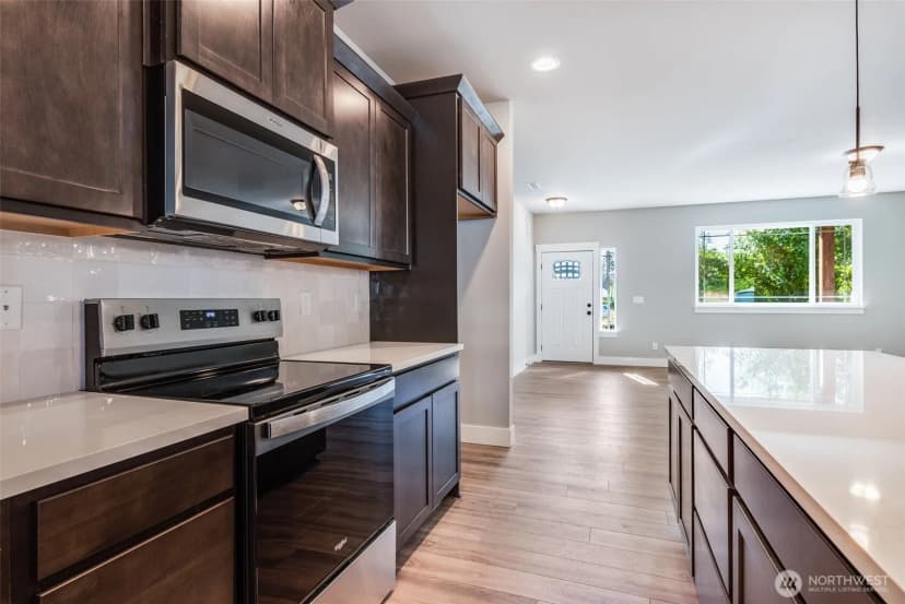 Property photo for 716 Tipsoo Loop S, Rainier photo 12