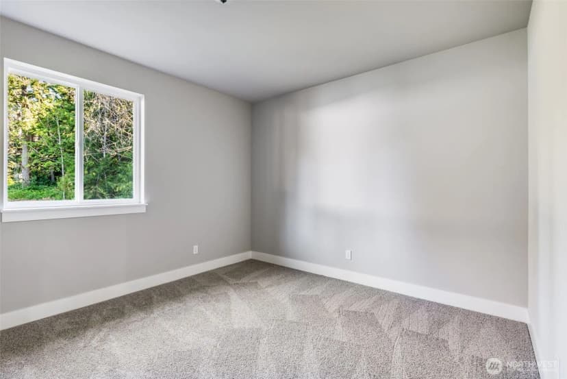 Property photo for 716 Tipsoo Loop S, Rainier photo 15