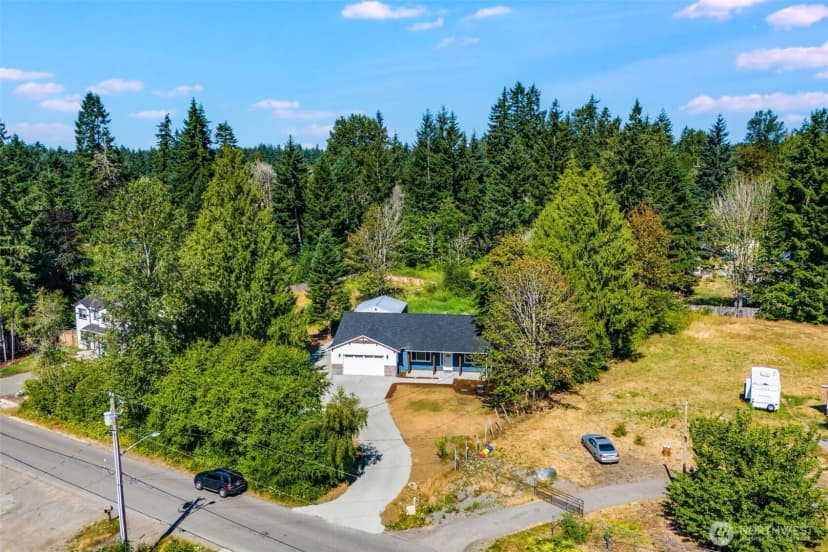 Property photo for 716 Tipsoo Loop S, Rainier photo 35