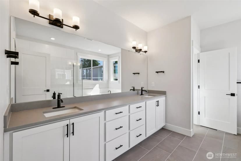 Property photo for 330 182nd Place Se, Bothell photo 16