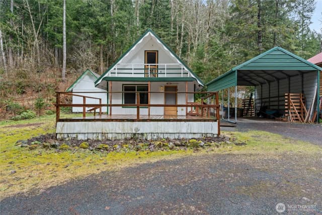 Property photo for 158 Paradise Drive, Ashford