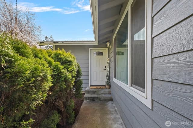 Property photo for 4349 Rhododendron Drive, Oak Harbor photo 4