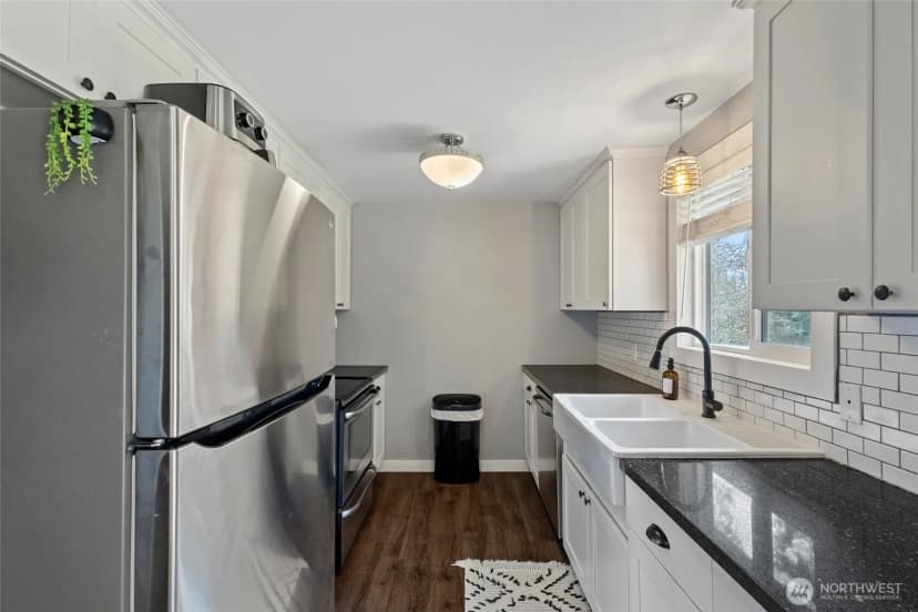 Property photo for 4349 Rhododendron Drive, Oak Harbor photo 10