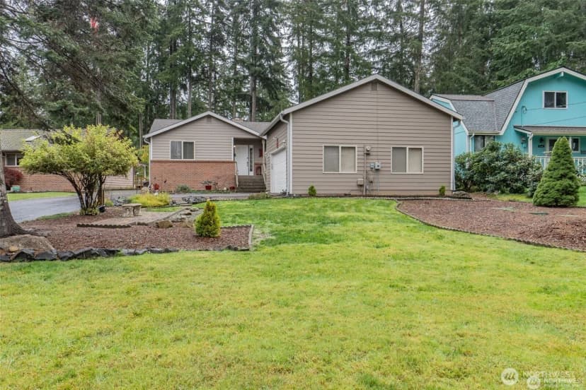 Property photo for 360 E Penzance Road W, Shelton photo 35