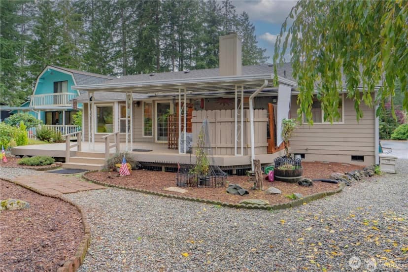Property photo for 360 E Penzance Road W, Shelton photo 29