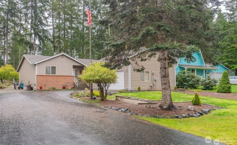 Property photo for 360 E Penzance Road W, Shelton photo 36