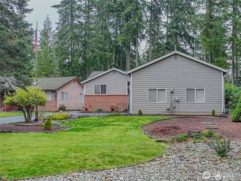 Property photo for 360 E Penzance Road W, Shelton photo 33