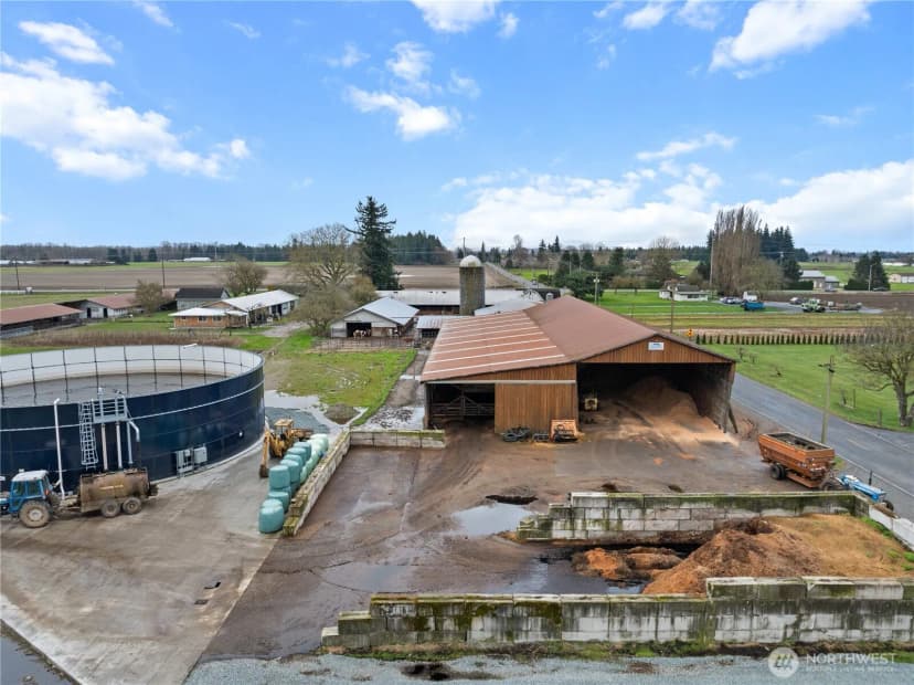 Property photo for 21563 21567 Cook Road, Sedro Woolley photo 33