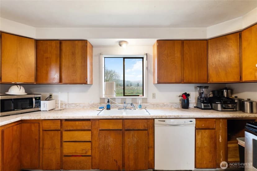Property photo for 21563 21567 Cook Road, Sedro Woolley photo 23