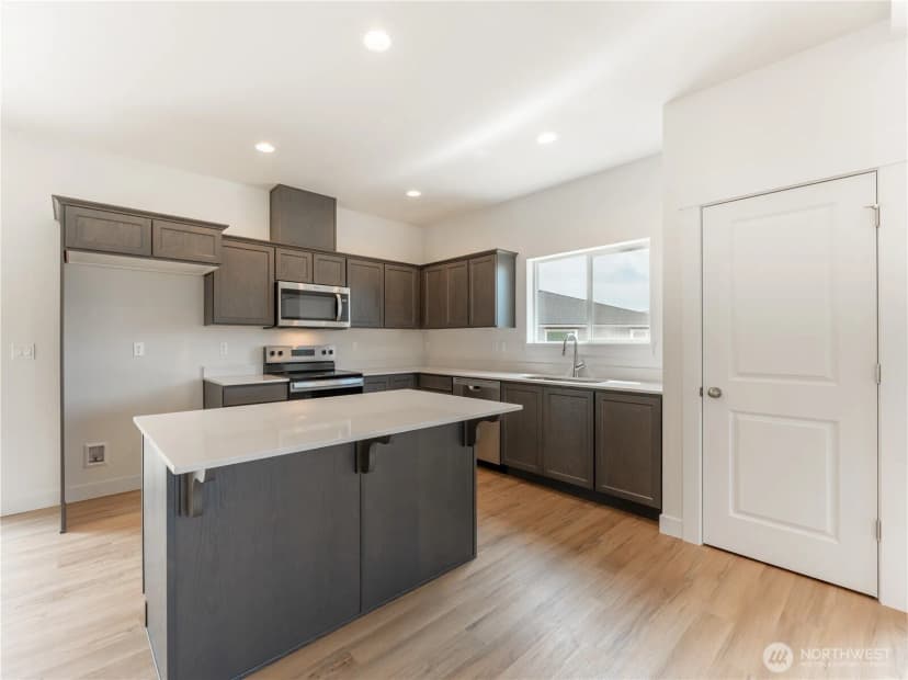 Property photo for 859 N Lyle Avenue, East Wenatchee photo 11