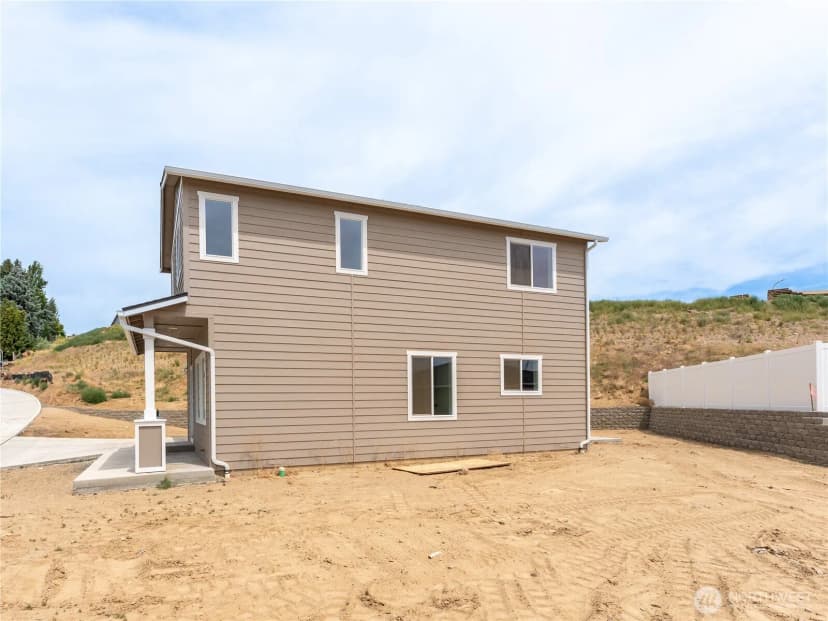 Property photo for 859 N Lyle Avenue, East Wenatchee photo 34