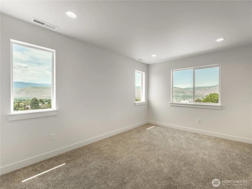 Property photo for 859 N Lyle Avenue, East Wenatchee photo 19