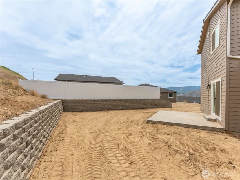 Property photo for 859 N Lyle Avenue, East Wenatchee photo 37
