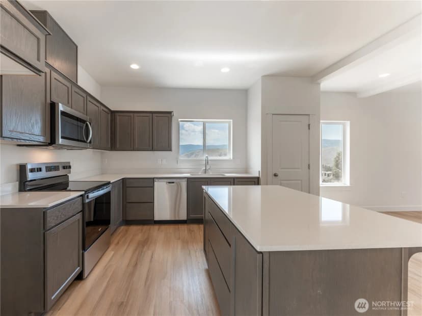 Property photo for 859 N Lyle Avenue, East Wenatchee photo 13