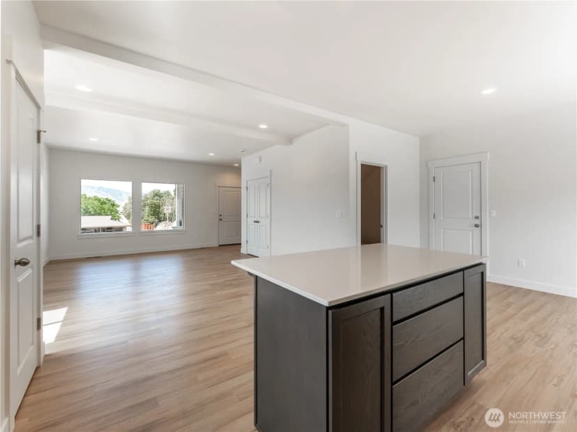 Property photo for 859 N Lyle Avenue, East Wenatchee photo 10