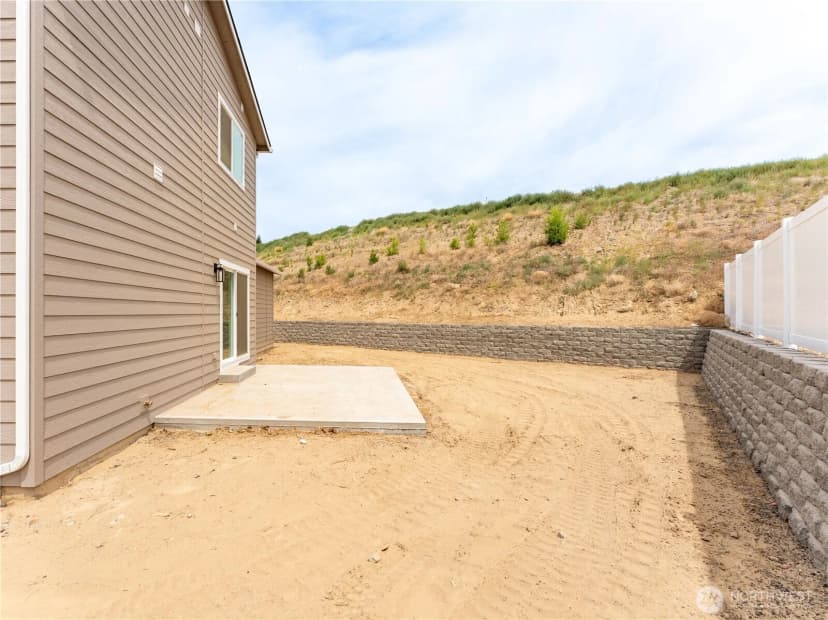 Property photo for 859 N Lyle Avenue, East Wenatchee photo 36