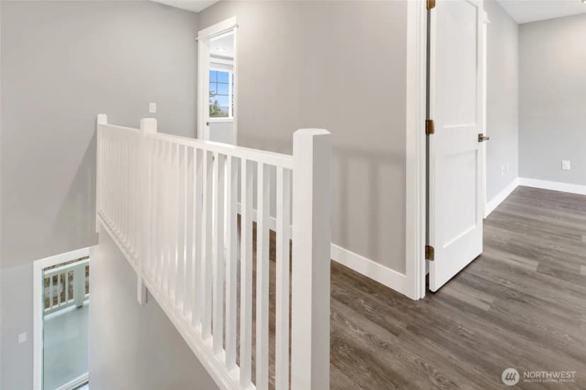 Property photo for 3527 Sussex Drive, Bellingham photo 13