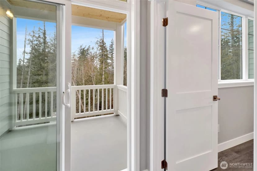 Property photo for 3527 Sussex Drive, Bellingham photo 22