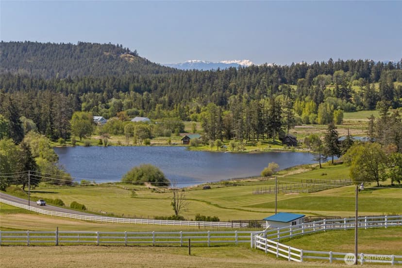 Property photo for 128 Twin Oaks Drive, San Juan Island photo 5