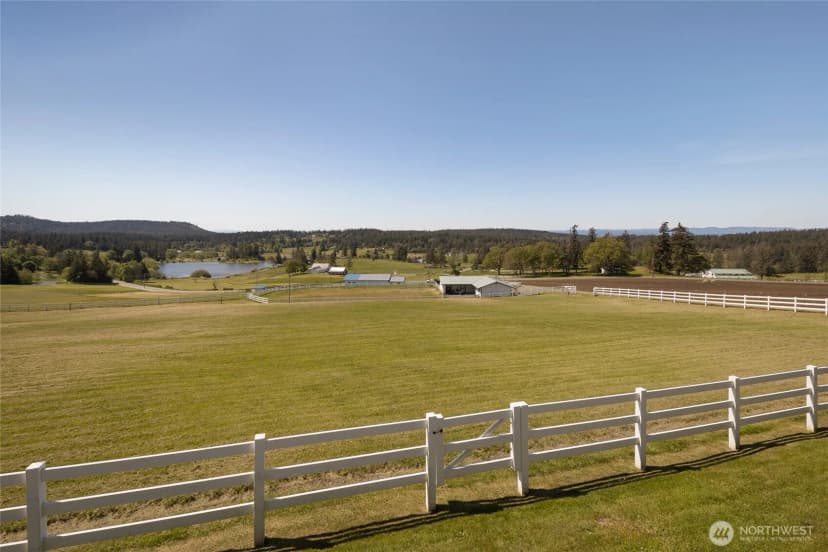 Property photo for 128 Twin Oaks Drive, San Juan Island photo 16