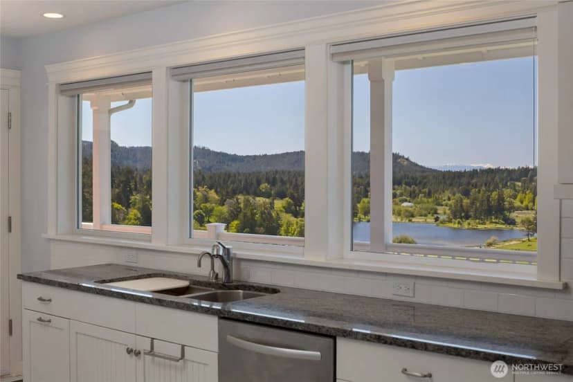 Property photo for 128 Twin Oaks Drive, San Juan Island photo 10