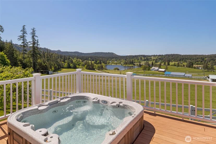 Property photo for 128 Twin Oaks Drive, San Juan Island photo 17