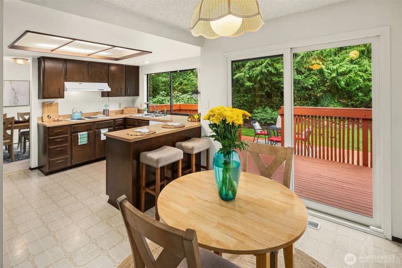 Property photo for 2035 201st Avenue Se, Sammamish photo 10