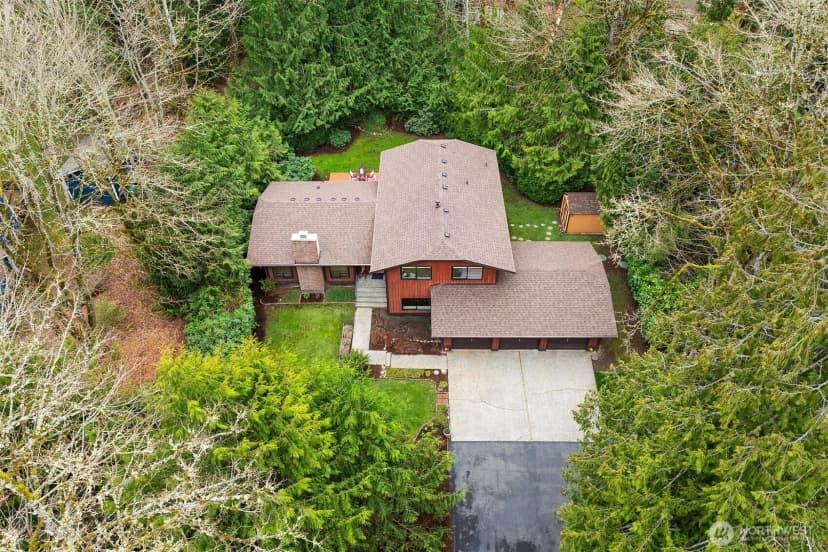 Property photo for 2035 201st Avenue Se, Sammamish photo 31