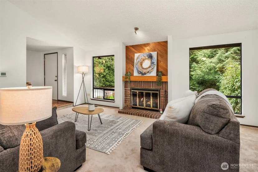 Property photo for 2035 201st Avenue Se, Sammamish photo 6