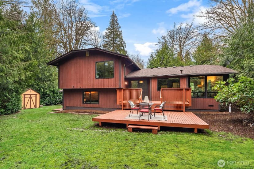 Property photo for 2035 201st Avenue Se, Sammamish photo 26