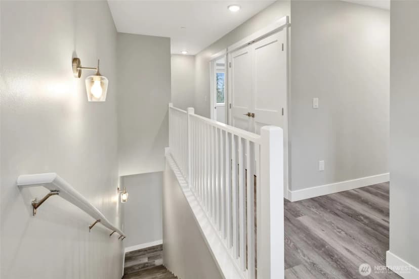 Property photo for 3523 Sussex Drive, Bellingham photo 12