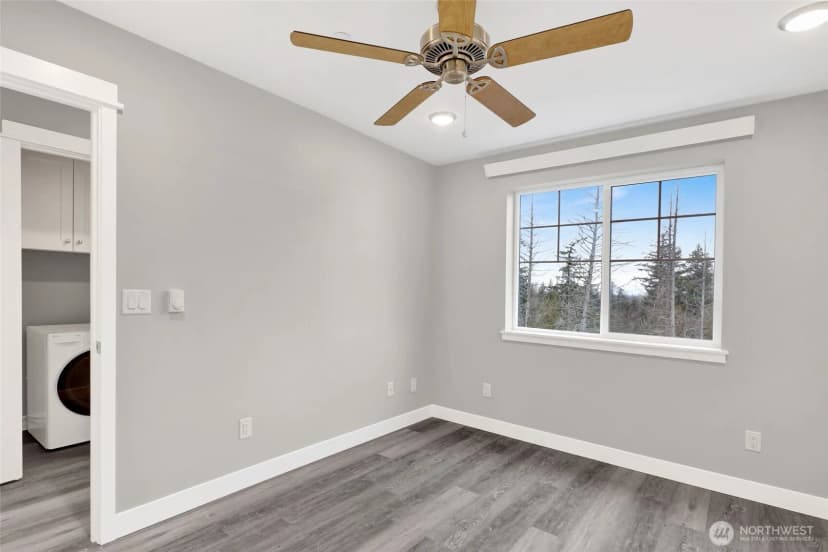 Property photo for 3523 Sussex Drive, Bellingham photo 17