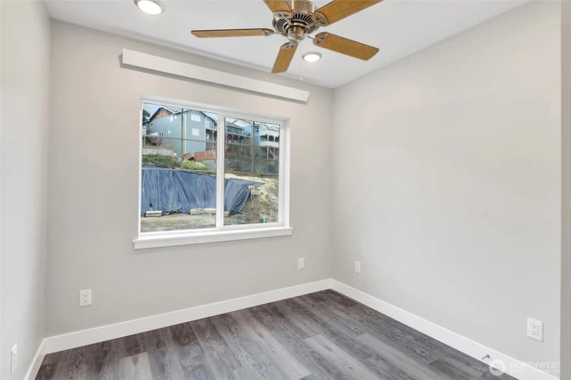 Property photo for 3523 Sussex Drive, Bellingham photo 18