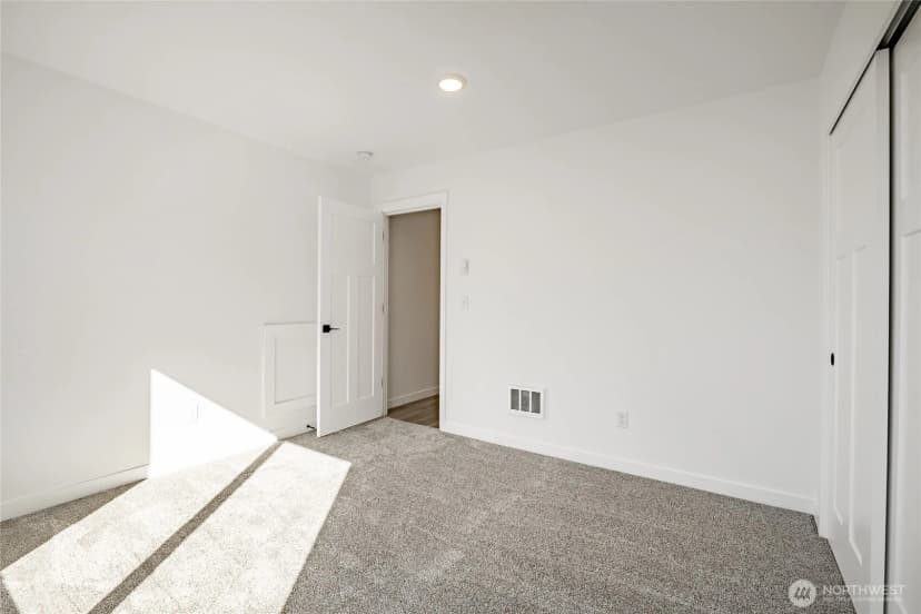 Property photo for 283 Sweet Gum Drive, Blaine photo 31