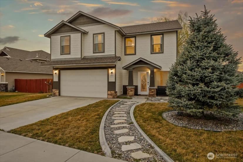 Property photo for 4333 Nw Commons Drive, Pasco