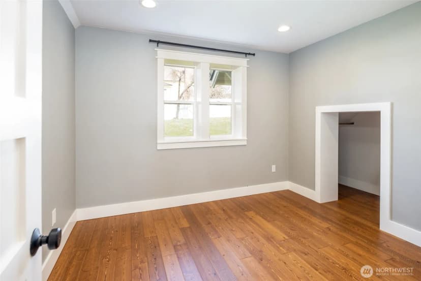 Property photo for 308 S 1st Street, Roslyn photo 29