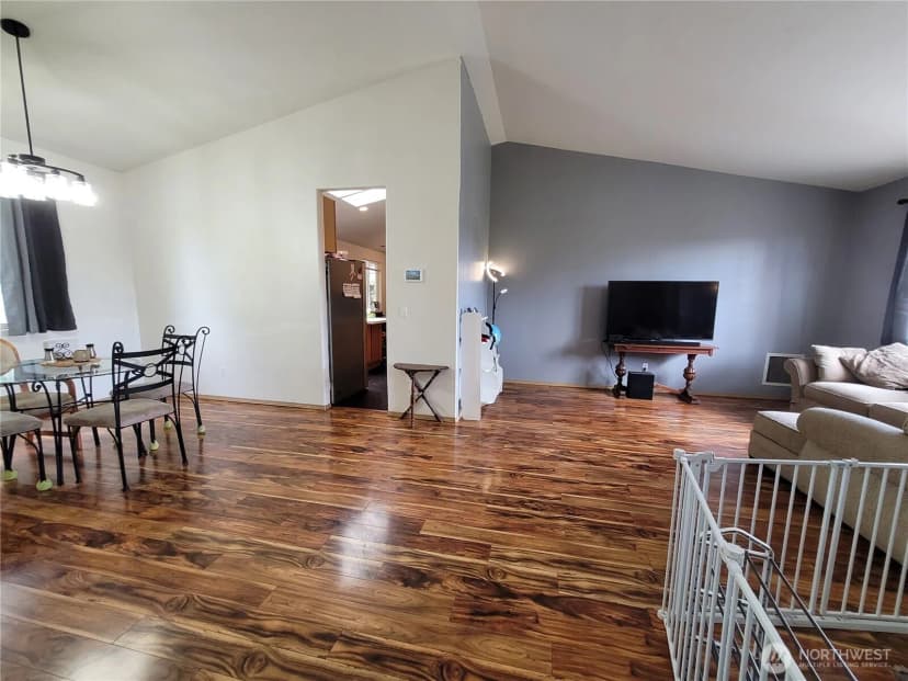 Property photo for 21414 38th Avenue Ct E, Spanaway photo 8