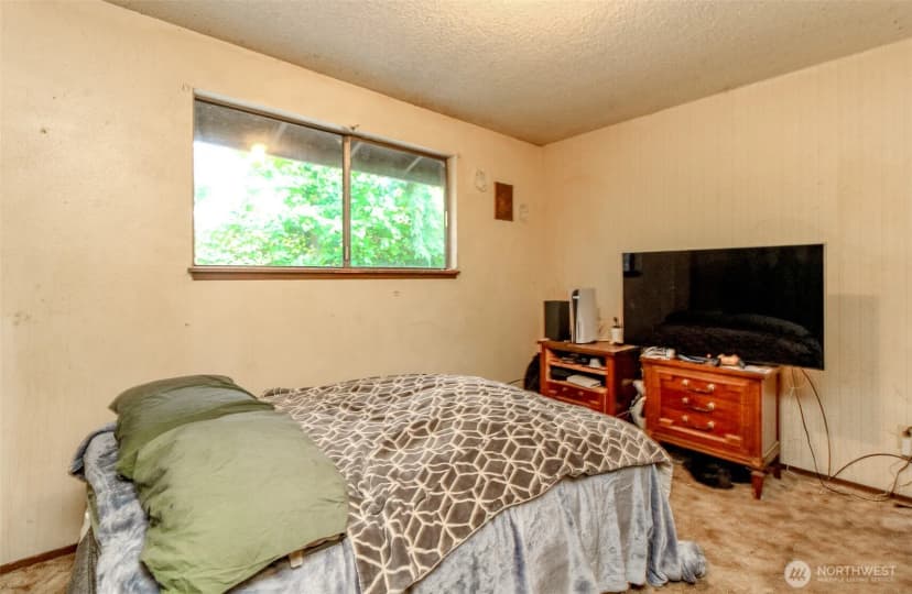Property photo for 424 E 80th St, Tacoma photo 9